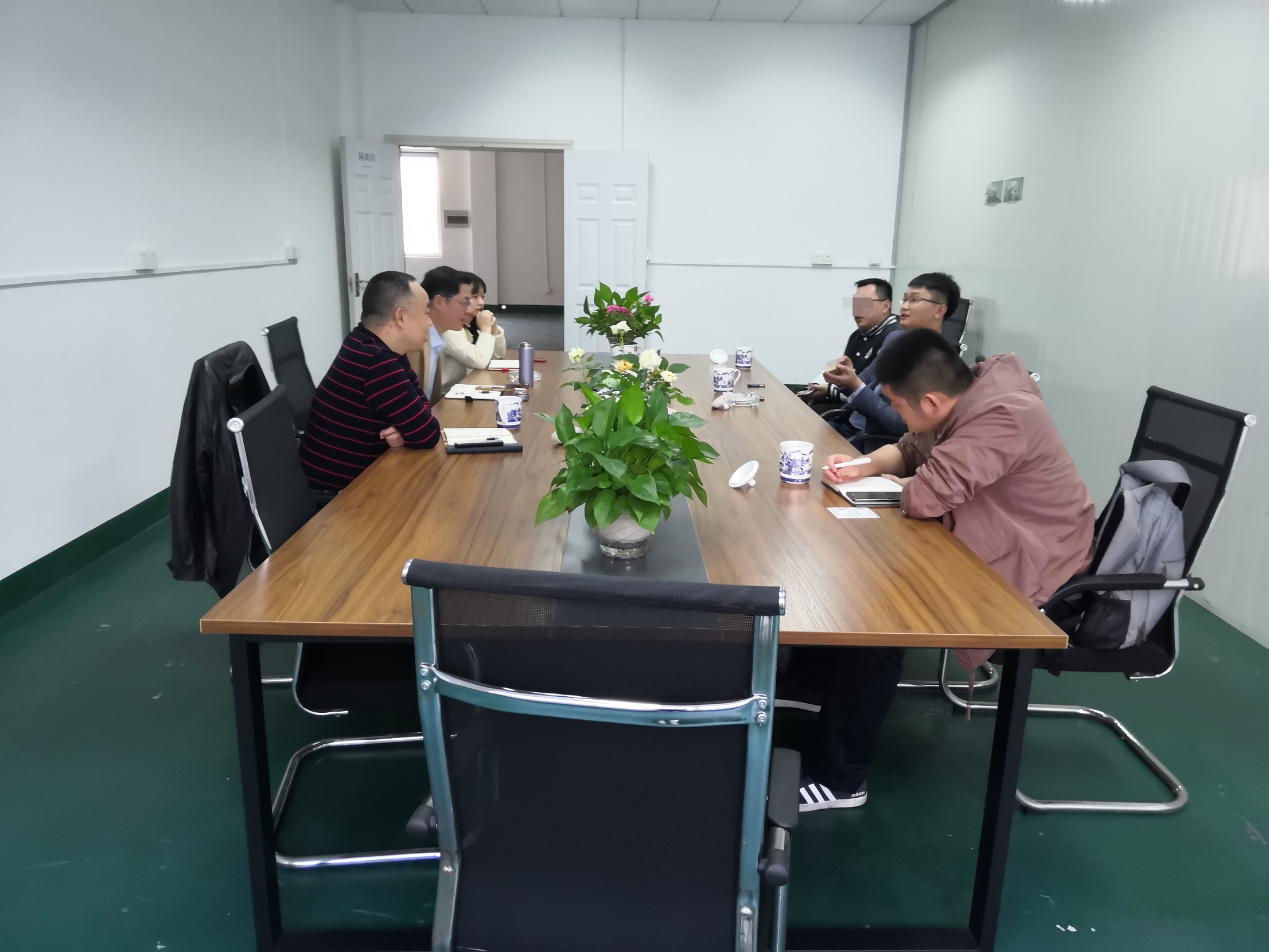 湖南金坤新材料有限公司,金屬鈧,金屬鈧粉,鋁鈧合金,金屬鈧靶,鋁鈧靶材,鋁基靶材,氧化鈧,各類(lèi)鈧鹽,氟化鈧,貴金屬粉末低氧超細(xì)鈦粉,鋯粉,鉿粉,鈮粉,鉭粉